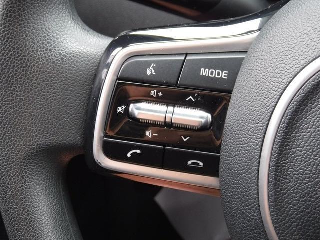Photo of 2021 Sparkling Silver Kia Sorento