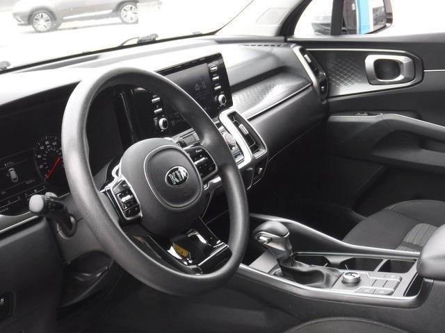 Photo of 2021 Sparkling Silver Kia Sorento
