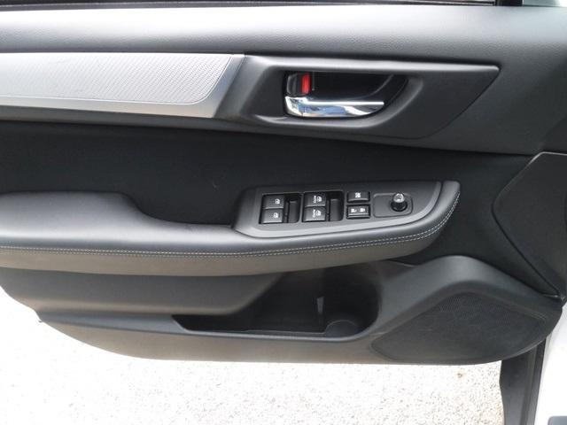 Photo of 2019 Crystal White Pearl Subaru Outback