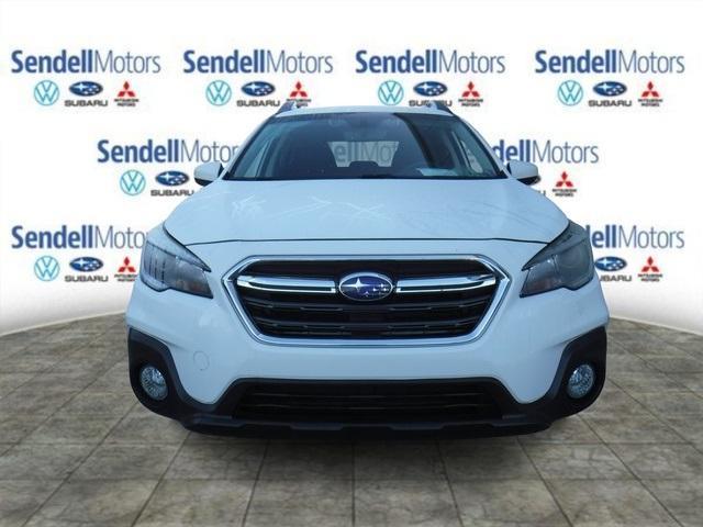 Photo of 2019 Crystal White Pearl Subaru Outback