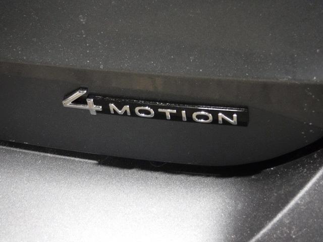Photo of 2025 Platinum Gray Metallic Volkswagen Taos
