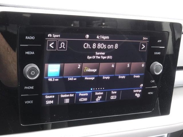 Photo of 2025 Platinum Gray Metallic Volkswagen Taos