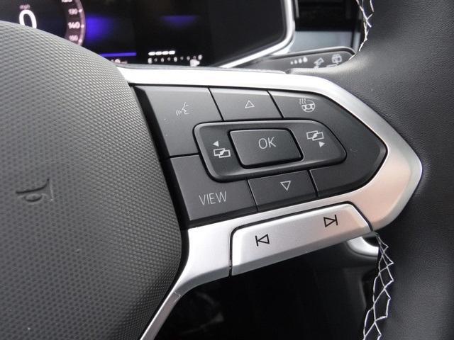 Photo of 2025 Platinum Gray Metallic Volkswagen Taos