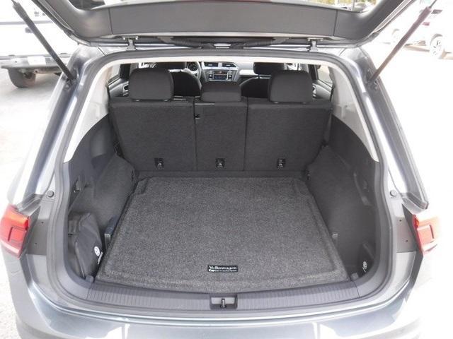 Photo of 2021 Platinum Gray Metallic Volkswagen Tiguan