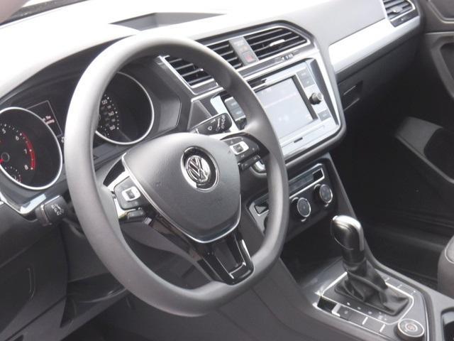 Photo of 2021 Platinum Gray Metallic Volkswagen Tiguan