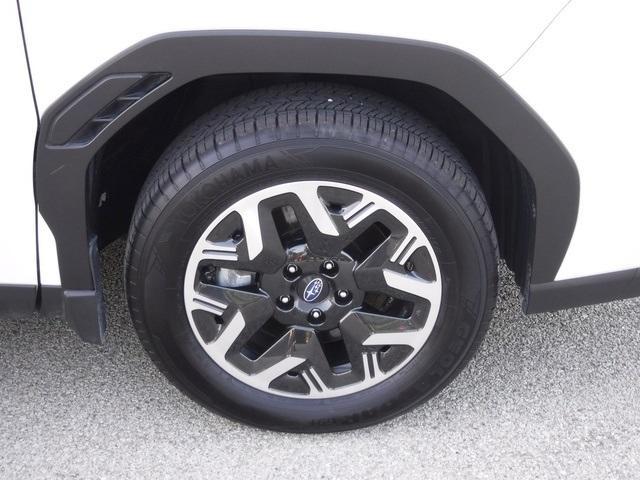 Photo of 2025 Crystal White Pearl Subaru Forester