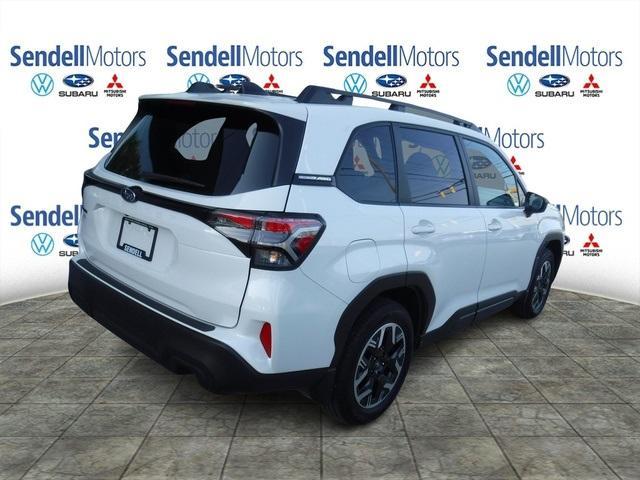 Photo of 2025 Crystal White Pearl Subaru Forester