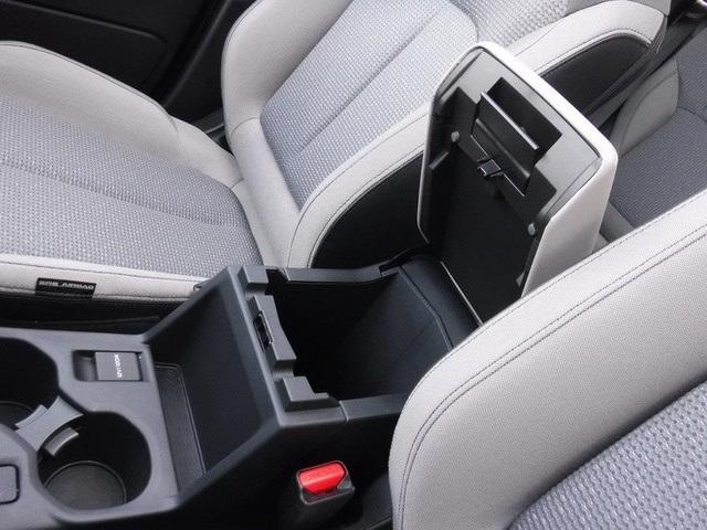 Photo of 2025 Crystal White Pearl Subaru Forester