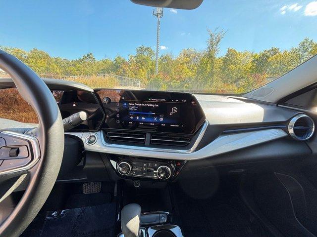 Photo of 2024 Sterling Gray Metallic Chevrolet Trax