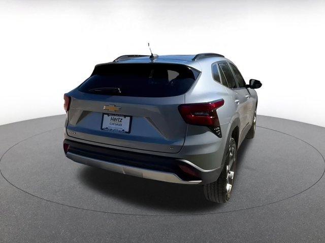 Photo of 2024 Sterling Gray Metallic Chevrolet Trax