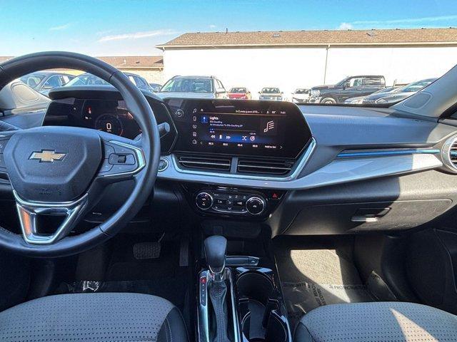 Photo of 2024 Sterling Gray Metallic Chevrolet Trax