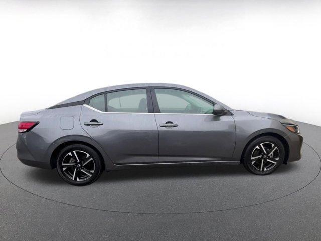 Photo of 2024 Gun Metallic Nissan Sentra
