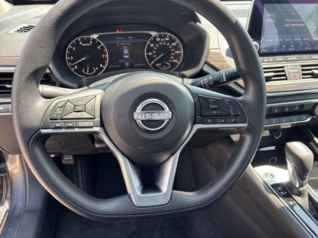 Photo of 2024 Gun Metallic Nissan Altima