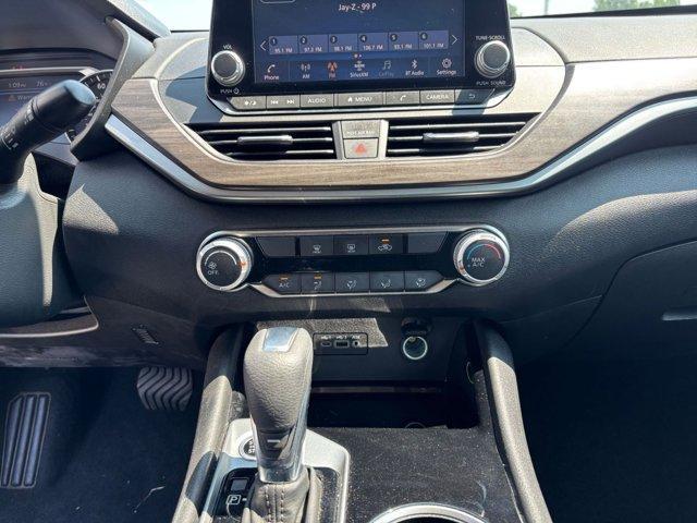 Photo of 2024 Gun Metallic Nissan Altima