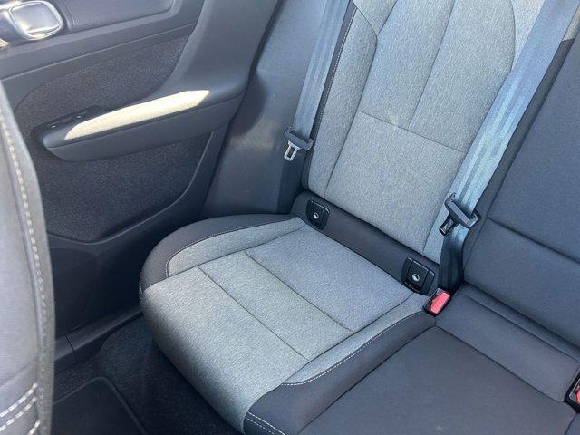 Photo of 2024 Gray Volvo XC40