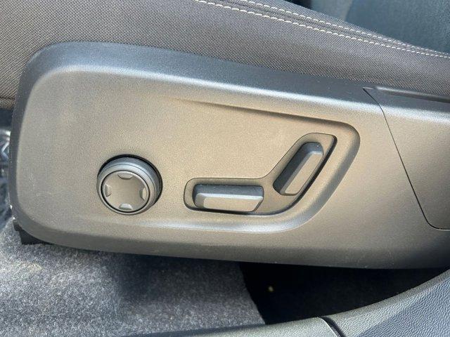 Photo of 2024 Gray Volvo XC40