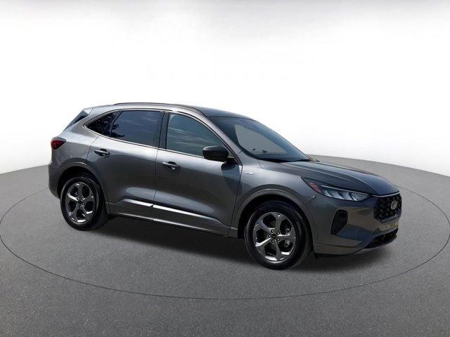 Photo of 2024 Gray Ford Escape