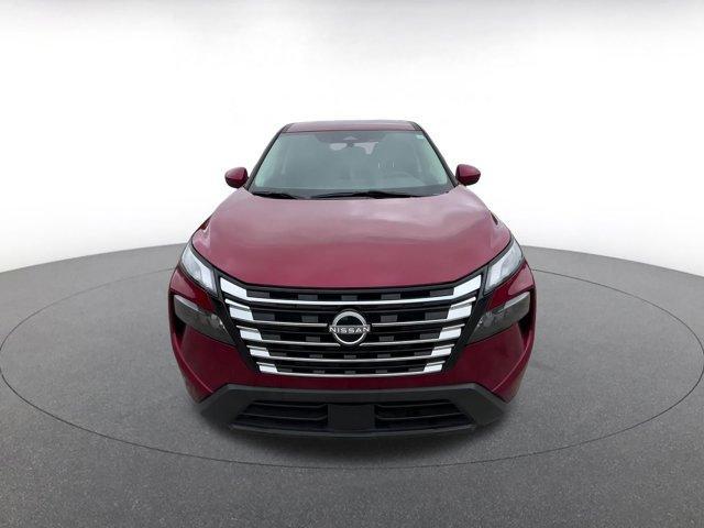 Photo of 2024 Scarlet Ember Tintcoat Nissan Rogue