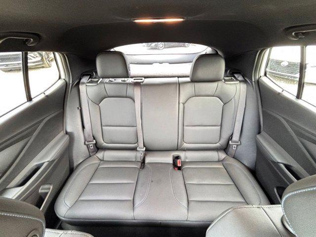 Photo of 2025 Summit White Buick Envista