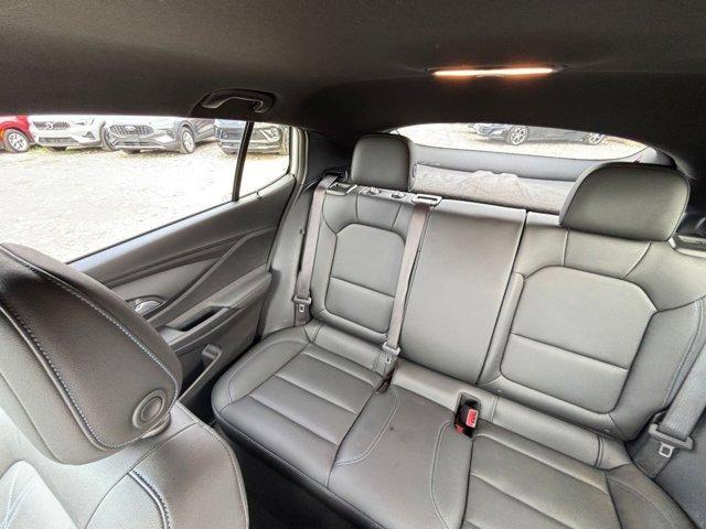 Photo of 2025 Summit White Buick Envista