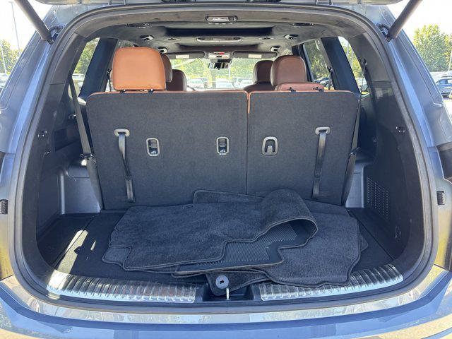 Photo of 2023 Everlasting Silver Kia Telluride