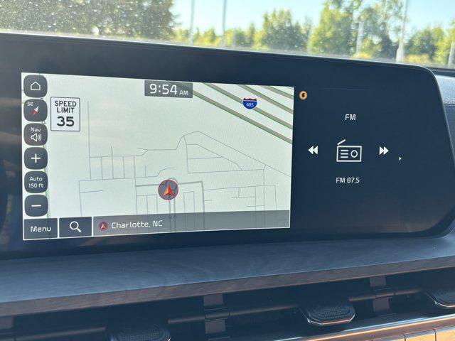 Photo of 2023 Everlasting Silver Kia Telluride