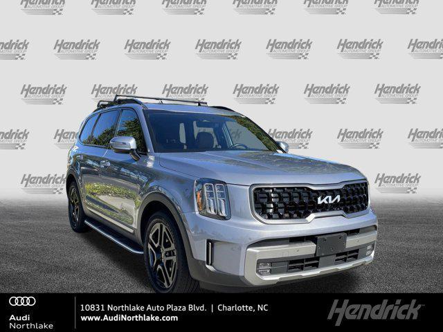 Photo of 2023 Everlasting Silver Kia Telluride