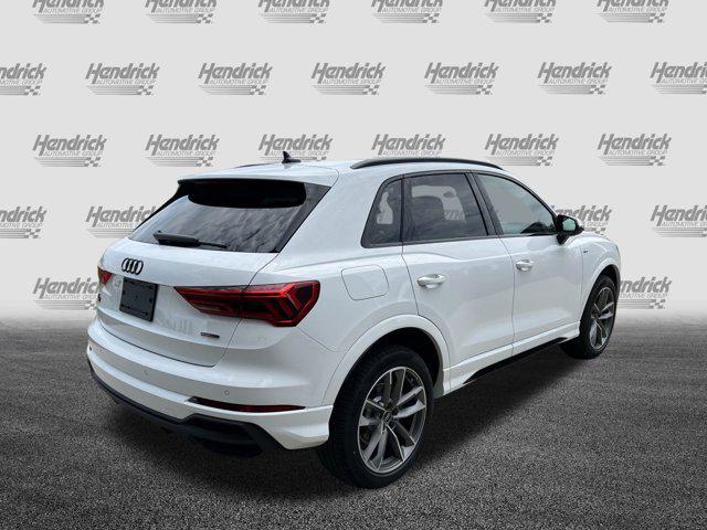 Photo of 2025 Arkona White Audi Q3