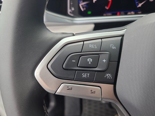 Photo of 2025 Pure White Volkswagen Taos