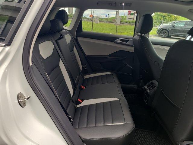 Photo of 2025 Pure White Volkswagen Taos