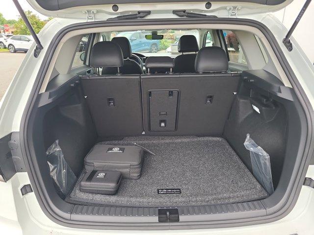Photo of 2025 Pure White Volkswagen Taos