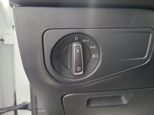 Photo of 2024 Pure White Volkswagen Tiguan