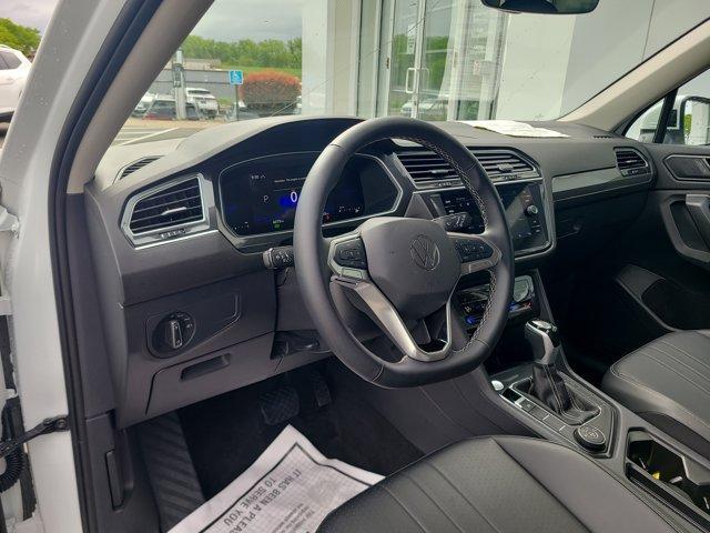 Photo of 2024 Pure White Volkswagen Tiguan