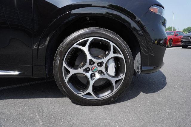 Photo of 2024 Alfa Black Alfa Romeo Tonale