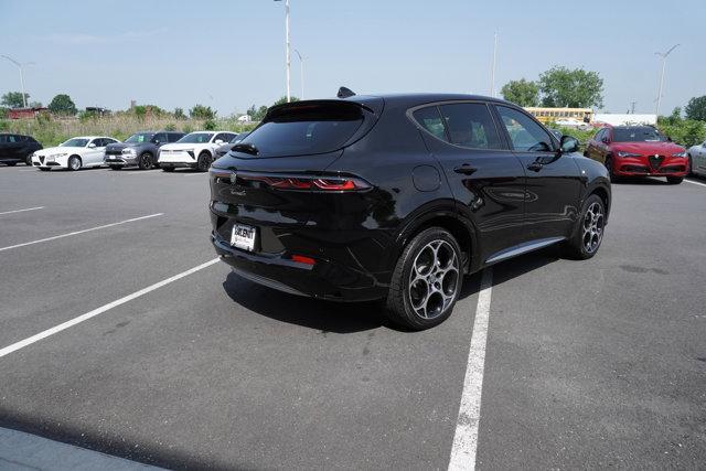 Photo of 2024 Alfa Black Alfa Romeo Tonale