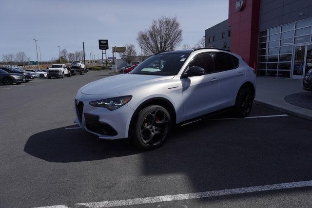 Photo of 2024 Moonlight Gray Alfa Romeo Stelvio