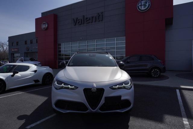 Photo of 2024 Moonlight Gray Alfa Romeo Stelvio