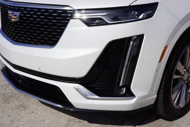Photo of 2024 Crystal White Tri-Coat Cadillac XT6
