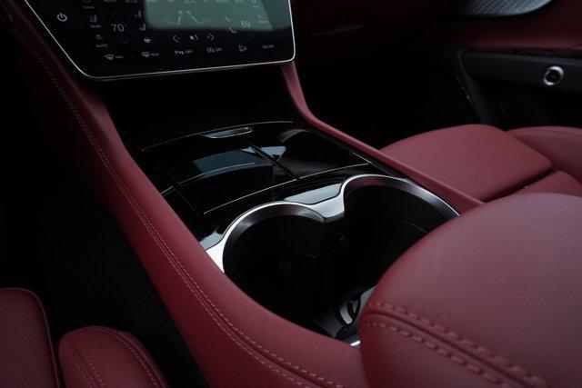 Photo of 2025 Bianco Maserati Grecale