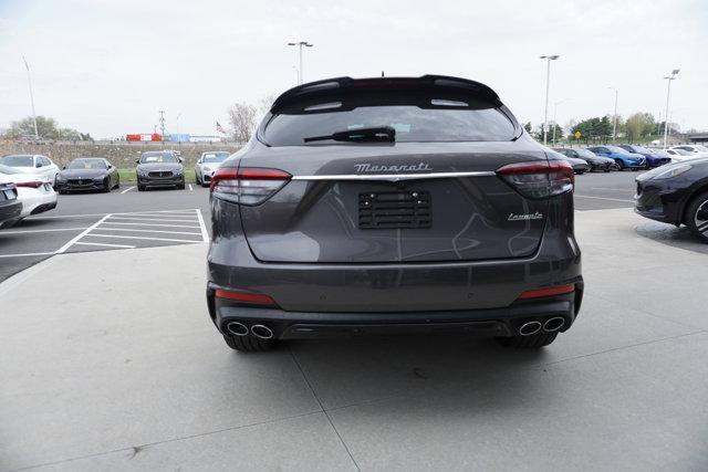 Photo of 2022 Grigio Maratea Metallic Maserati Levante