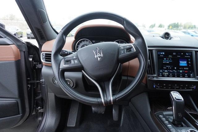 Photo of 2022 Grigio Maratea Metallic Maserati Levante