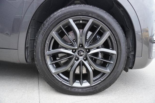 Photo of 2022 Grigio Maratea Metallic Maserati Levante