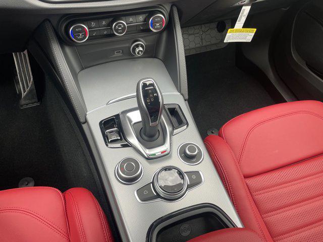 Photo of 2024 Moonlight Gray Metallic Alfa Romeo Stelvio