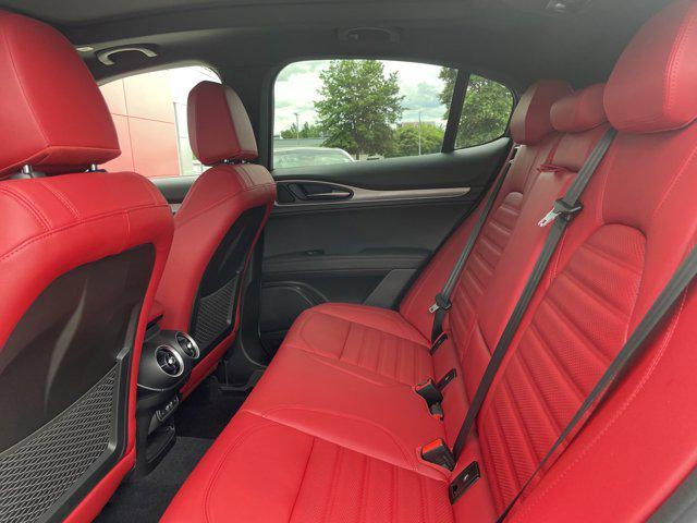 Photo of 2024 Moonlight Gray Metallic Alfa Romeo Stelvio