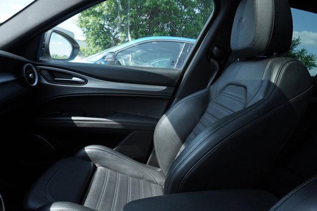 Photo of 2023 Alfa White Alfa Romeo Stelvio