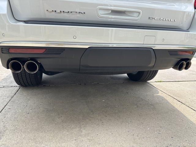 Photo of 2023 White Frost Tri-Coat GMC Yukon