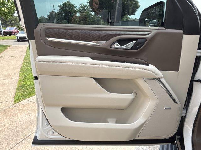 Photo of 2023 White Frost Tri-Coat GMC Yukon