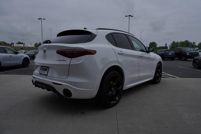 Photo of 2023 Alfa White Alfa Romeo Stelvio