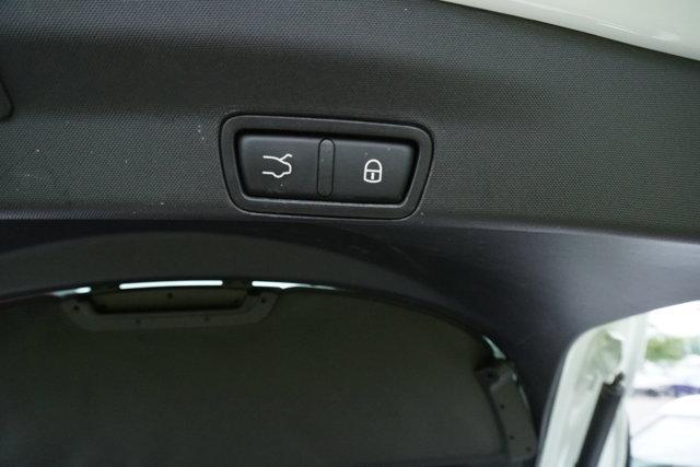 Photo of 2023 Alfa White Alfa Romeo Stelvio