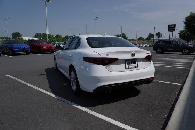 Photo of 2021 Alfa White Alfa Romeo Giulia
